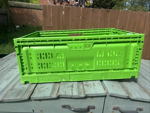 Hard plastic foldable - hard,