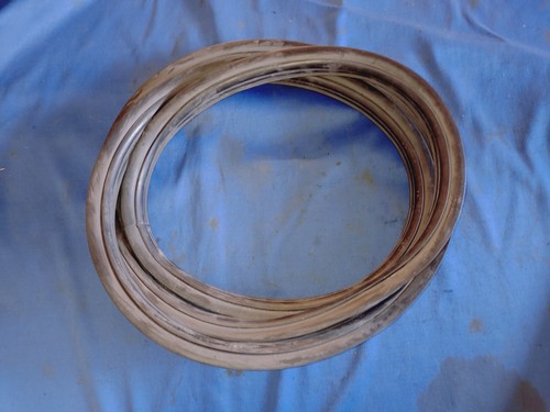 Jaguar rear screen seal fits - screen,
