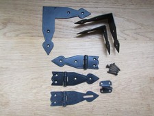 BLACK ANTIQUE ARROW head