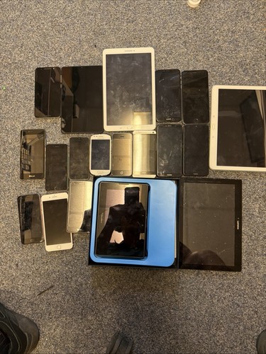 Joblot phones spares and - phones,