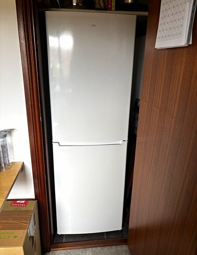 Logik freestanding fridge - logik,