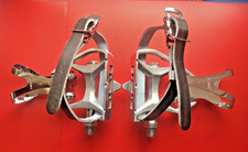 VINTAGE SUNTOUR CYCLONE PEDALS,9/16",NEW TOE CLIPS & BLACK LEATHER STRAPS-EX CON
