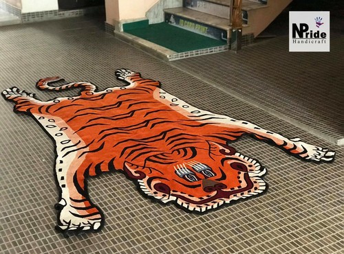 Hand knotted tiger rug - hand,