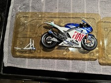 minichamps Valentino Rossi yamaha YZR-M1 MOTOGP 2007 Scale  1:12