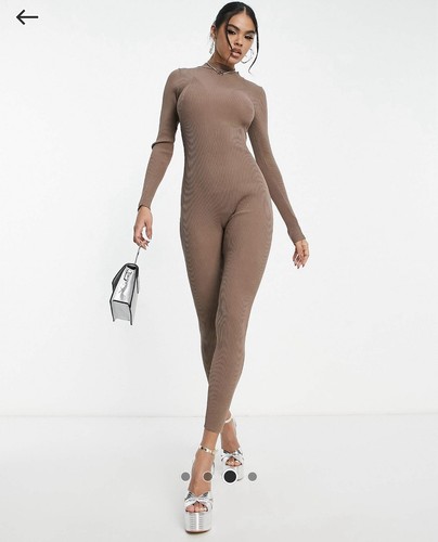 Saw first brown knitted - it,