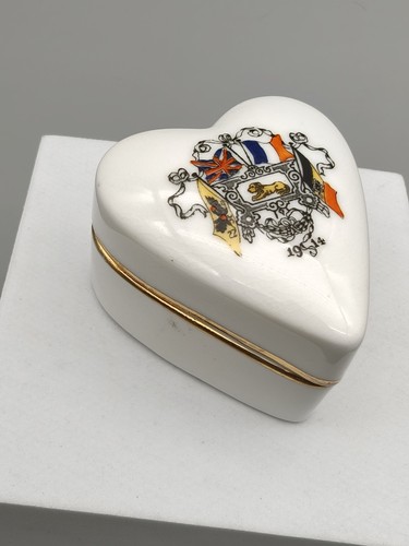 Heart shape trinket crested - heart,