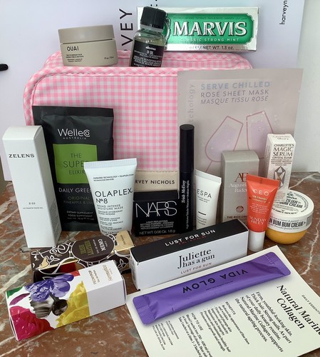 Harvey nichols beauty gift set - nichols,