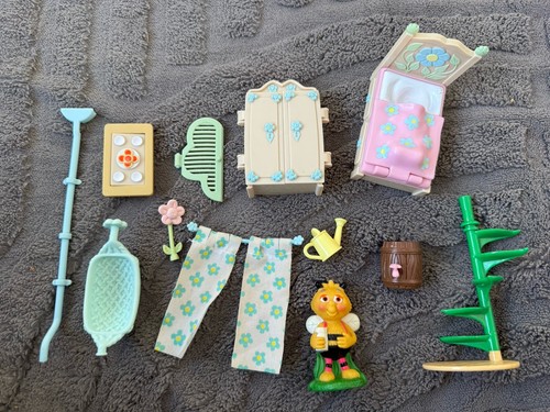 Fifi and the - , flowertots