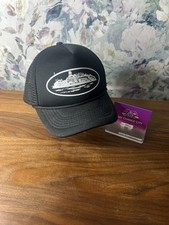 Corteiz Alcatraz Premium Puff Print Trucker Hat