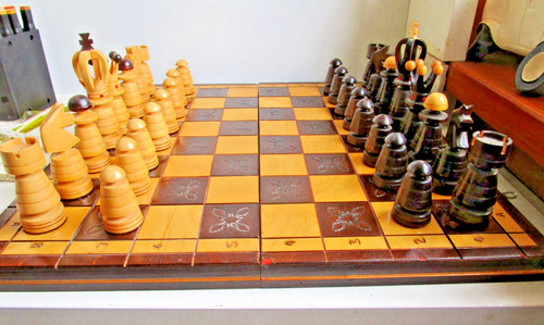 Superb hand carved wooden - hand,