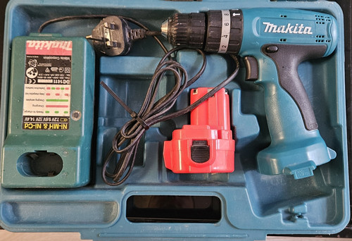 Makita 8270d 12v nicd combi - 8270d,