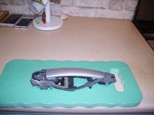 vw mk4 golf/bora 03 drivers door handle. complete, no lock. 06 vw part.