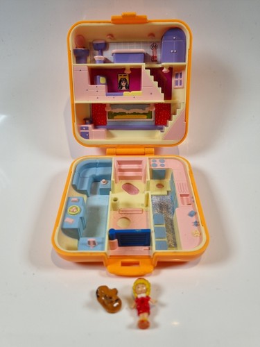 Polly town house - town, vintage