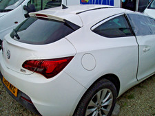 Vauxhall Astra J GTC SRi CDTi 2.0l  Breaking Parts 2014