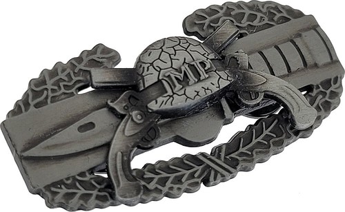 Military police combat action - military,