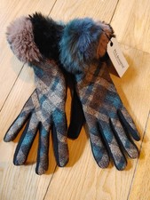 Pia Rossini Womens Wool