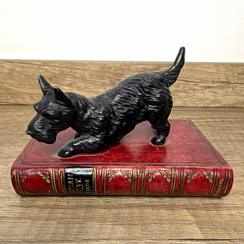 Scottie dog paperweight - dog, on