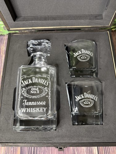 Laser engraved decanter - decanter, set