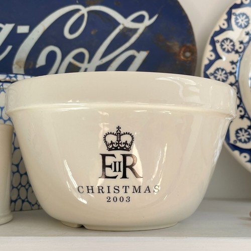 Royal household gift christmas - gift,