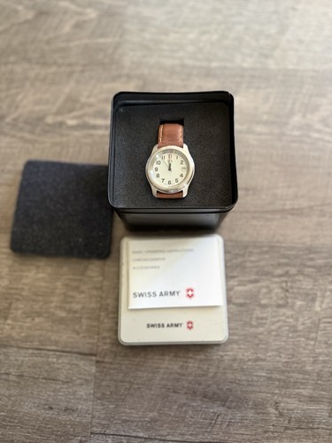 Swiss army victorinox watch - army,