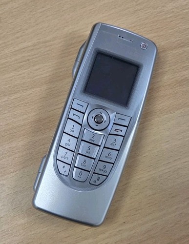 Nokia 9300 communicator - communicator,