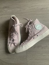 Women’s Size 6 Pale Pink Converse 