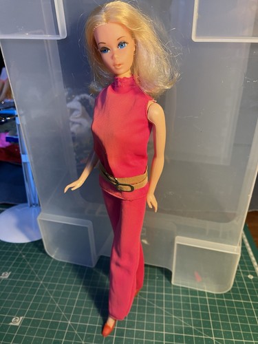 Vintage mattel 1972 mod walk - mattel,