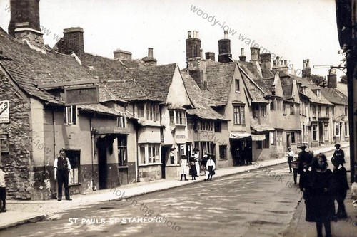 Rp14998 half moon inn st - half,