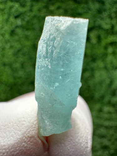New find aquamarine vanadium - find!,