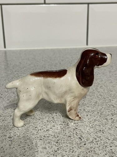 Small beswick standing - brown, &