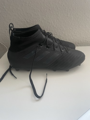 Adidas blackout predators size - blackout,
