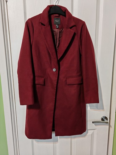 Beautiful burgundy new - new, look