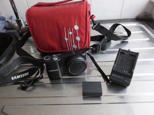 Samsung nx1000 mirrorless - samsung,