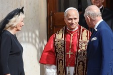 Pope Leo King Charles Camilla