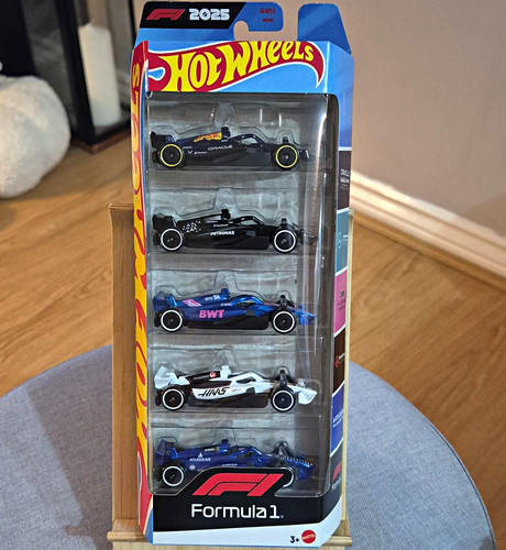 Hot wheels 2025 formula 1 - hot,