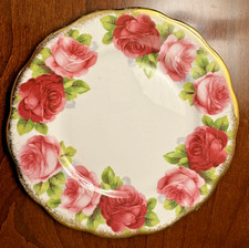 VTG Royal Albert Old English