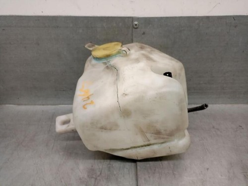 61668370833 screan washer tank