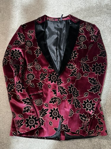 Heart and dagger burgundy - heart,