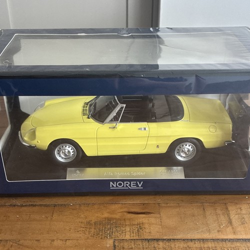 Norev diecast model cara - 1:18,