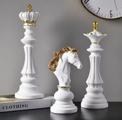 Elegant chess figurine set - elegant,