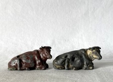 2 Worn Vintage Painted Lead Toy Britains LAYING DOWN FARM CATTLE COW #K222