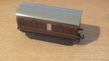 Hornby Dublo 3 Rail LMS  4 Wheel Coach Maroon