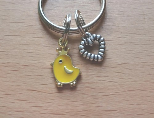Gorgeous little chick keyring - gorgeous,