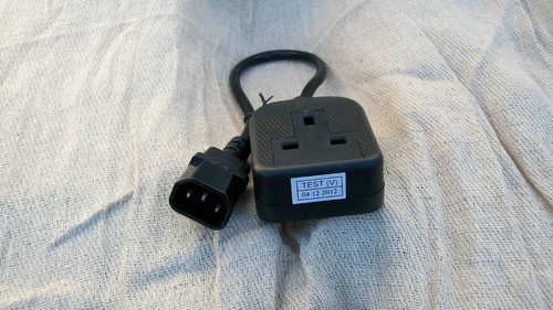 Iec c14 plug - plug, single