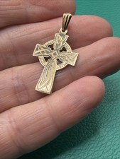 9ct Gold celtic gold cross