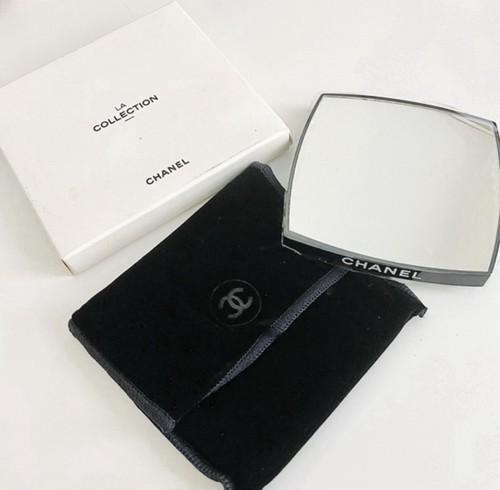 Chanel double side compact