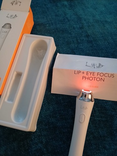 Lab life and beauty - lip, &