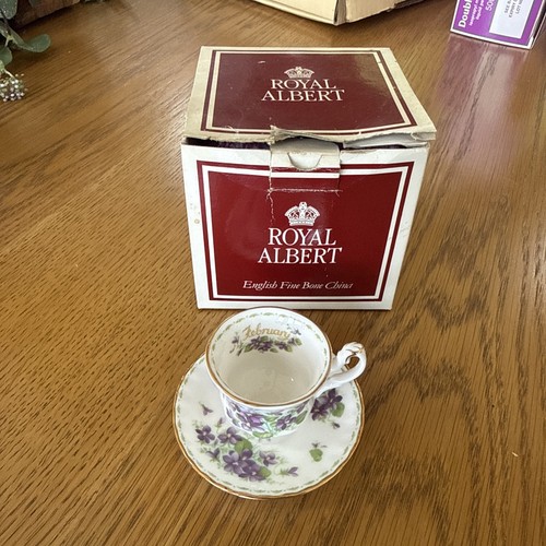 Royal albert miniature tea - albert,
