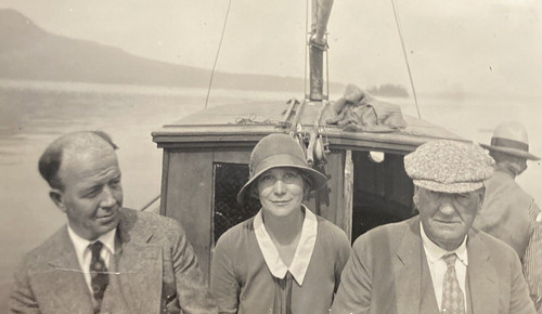 1920s woman men - 1920s, trip