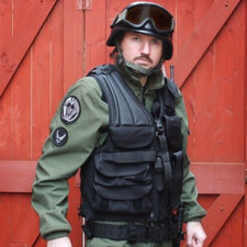 Stargate SG-1 costume - green coveralls with embroidery patches and black tactic